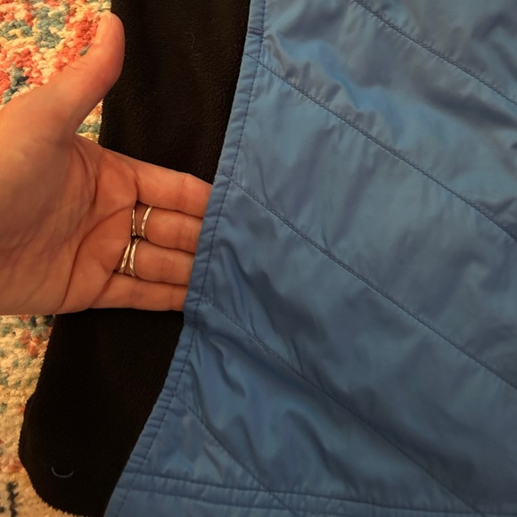 EUC Columbia insulated vest - Picture 4 of 7